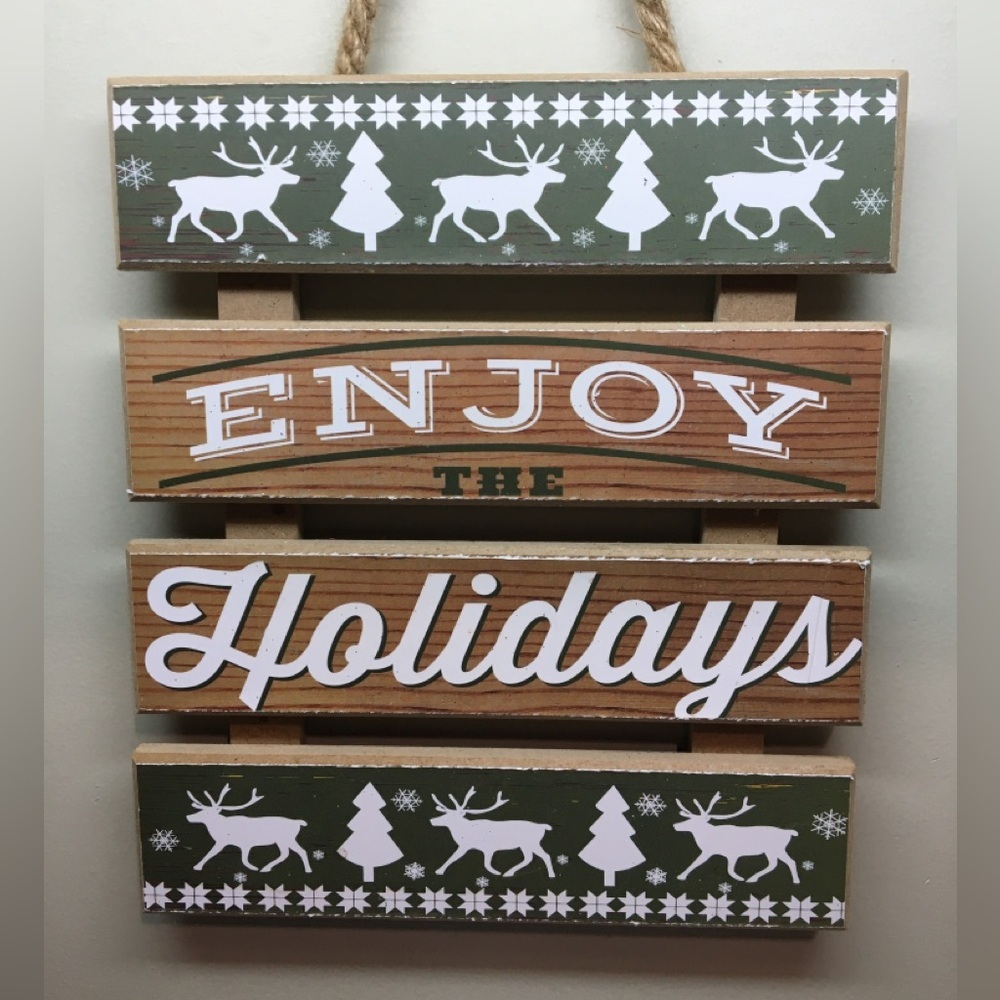 Green and Brown Holiday Wall Sign